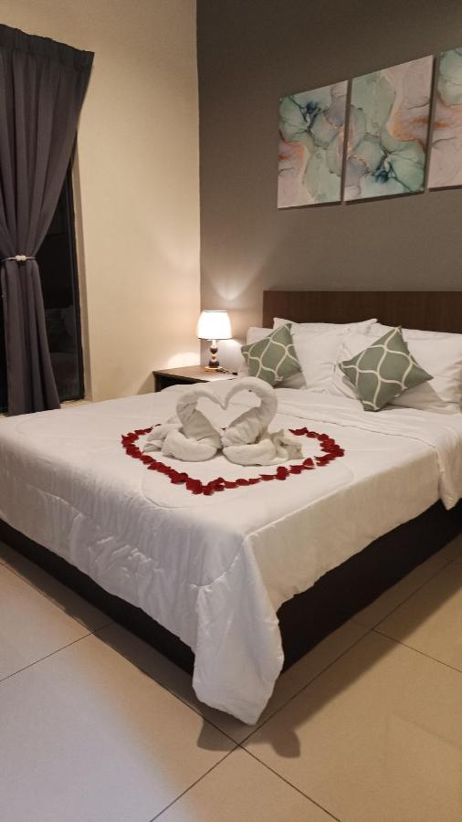 Fra Dreams @ Swiss Garden Resort Residences Kuantan Esterno foto