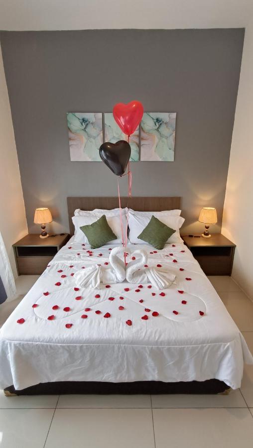 Fra Dreams @ Swiss Garden Resort Residences Kuantan Esterno foto